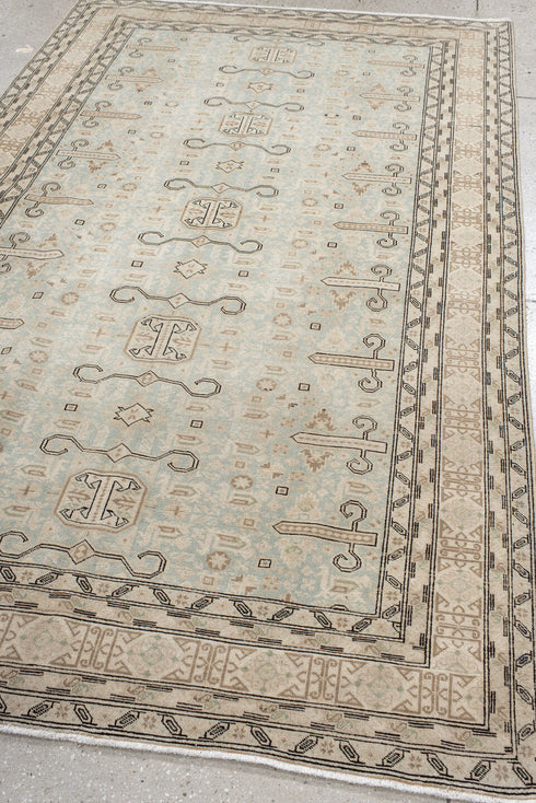 Antique Area Rug (5' x 8')